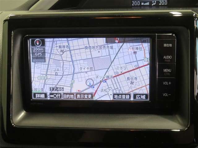 搭載のカーナビ（純正メモリーナビ）が、快適なドライブをサポートします。