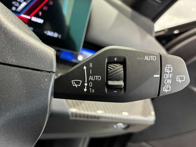 日本全国ご納車可能です。　遠方の方もご安心ください。お客様の管轄の陸運事務所にてご登録後、ご自宅までお車をお持ちいたします。弊社では、北海道から沖縄まで全国に販売実績がございます。
