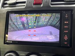 【バックカメラ】駐車時に後方がリアルタイム映像で確認できます。大型商業施設や立体駐車場での駐車時や、夜間のバック時に大活躍！運転スキルに関わらず、今や必須となった装備のひとつです！
