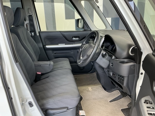 車内は徹底的にクリーニングされているので、快適にお乗りいただけます。