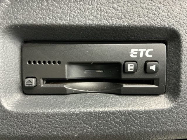 ETC付きで高速道路をノンストップ・キャッシュレスで利用出来ます！スマートインターの出入りも利用可能でとても便利です！