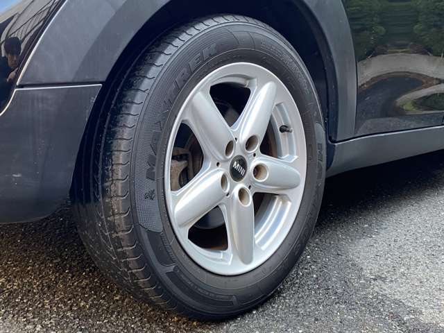 ■純正16インチアルミホイール