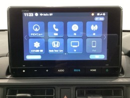 ワイド画面のナビゲーションはフルセグTV、インターナビ対応のGathers純正メモリーナビを搭載しています。Bluetoothオーディオ機能がありますので、スマートフォンなどの音楽も再生できます。