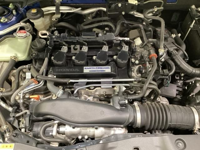 ホンダスタッフがしっかり整備して保証付きにてお渡し致します。エンジンルーム＆室内ルームともにクリーニング済みで清潔です。快適なドライブをお楽しみください。