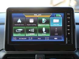アンドロイドオートやアップルカープレイなどが使用できる純正オプションのディスプレイオーディオ。