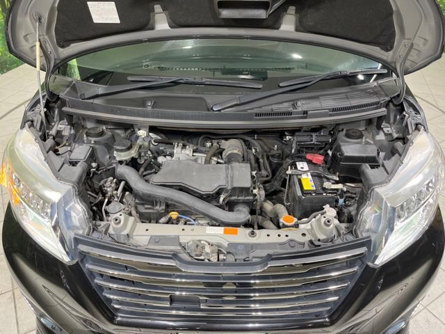 親切・丁寧な専門メカニックスタッフが応対！・車検・点検整備・事故等の修理などアフターサービスも安心。お車のカスタマイズもネクステージのサービススタッフまでご相談ください！