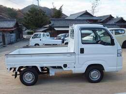 ★全国販売実績多数★県外への販売納車の実績も多数ございます。遠方の方でも安心してご購入ください。