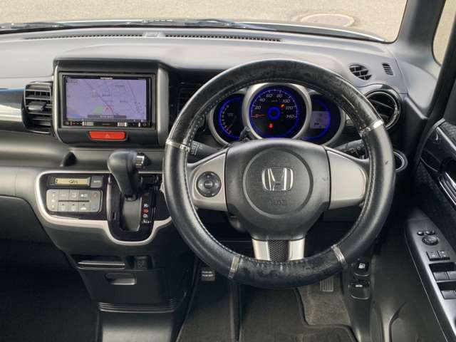 【各種メーカー取り扱いしてます】日産プリンス中古車センターでは、日産車をメインに他メーカーも取り揃えております。気になる車種などありましたらお電話、メールなどお問い合わせください。TEL019-635-4336