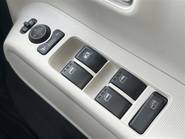 店舗にて現車の確認もいただけますので、お電話で在庫のご確認の上是非ご来店くださいませ！！！