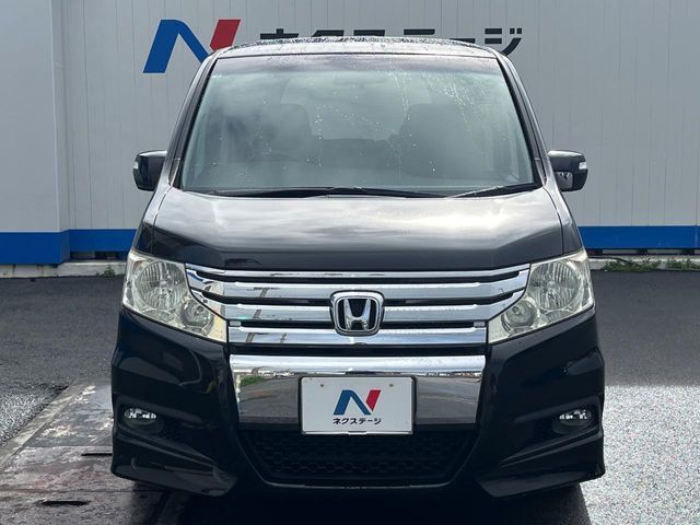 弊社では、全車『修復歴なし』のお車のみ取り扱っております。専任バイヤーによる厳選した仕入れの後、入庫後の車両チェックを行い、ネクステージが認定した高品質な中古車をご提供しております。