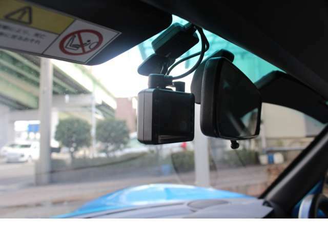 ユピテル ドライブレコーダー 2カメラ