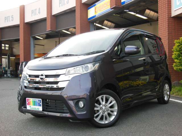★維持費やガソリンが高くなった現代には低燃費の軽自動車ですね★走行機能もスムーズで乗りやすい！