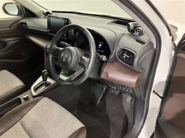 【ロングラン保証】納車後1年間は走行無制限のトヨタロングラン保証付きです。（対象項目：約60項目・5000部品）が対象です。全国のトヨタ系ディーラーで保証修理が可能です。