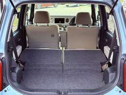 トランクも広いので、フラットにするととっても広々します。