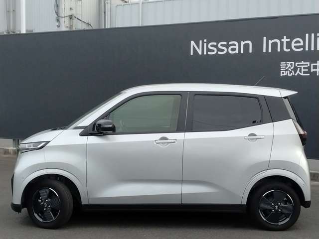 保険も日産！「日産カーライフ保険」にて日産だけの安心があります。