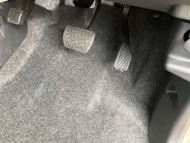 ご覧いただきありがとうございます♪気になったお車がありましたらお気軽にお電話をください！