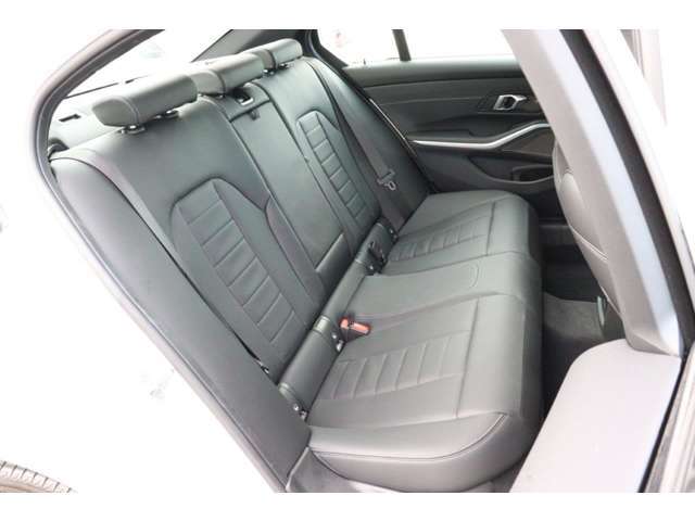 お車や各種ファイナンスプログラム、保証プログラム、お客様お一人お一人に最適なご案内をさせて頂けるよう準備してスタッフ一同お待ち申し上げております。