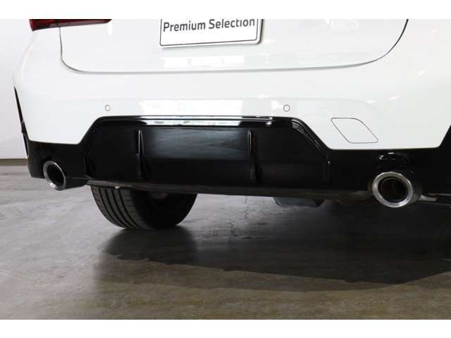 日本全国提携の行政書士事務所がございます。遠方のお客様の場合でも車庫証明手続きなど賜ることが可能です。近隣ディーラーでお買い求めいただく場合と差異が無いよう努めさせて頂きます。