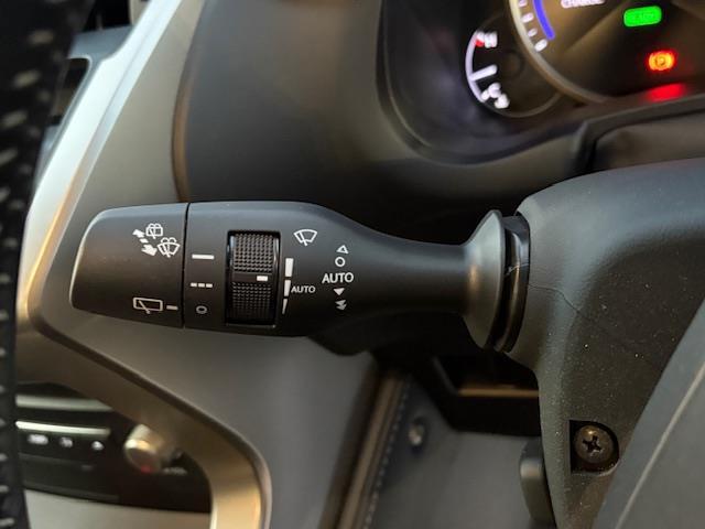 店頭販売もしておりますので、先に在庫が無くなってしまうこともございます。気になる車はまずはお問い合わせください！