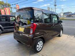 在庫車両は全車クリーニングを実施しています。機関部品のチェック内装クリーニングはもちろんドアの内側のワックスも施し中古車だからこそお客様が気持ちよくご検討頂ける様日々準備しています！