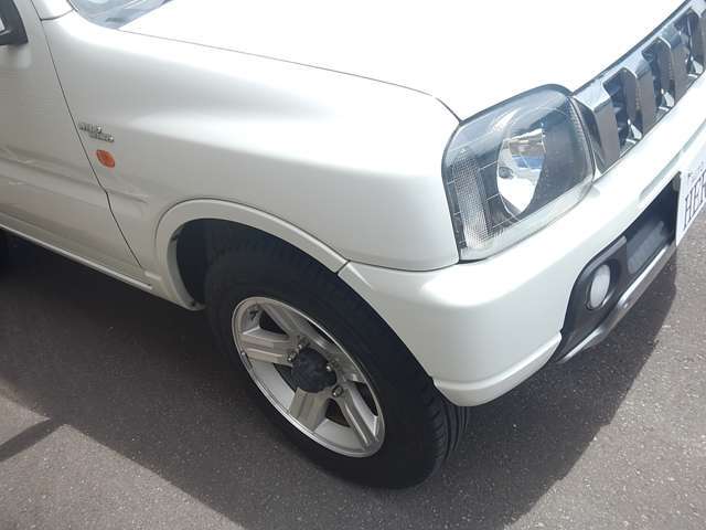 【AUTO　CLUB　HEROS】静岡県御殿場市神場473-51　　営業時間・10:00～19:00　　定休日：第2・第4水曜日、木曜日