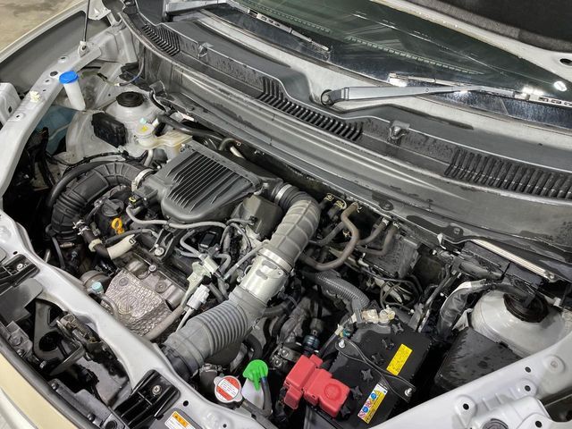 親切・丁寧な専門メカニックスタッフが応対！・車検・点検整備・事故等の修理などアフターサービスも安心。お車のカスタマイズもネクステージのサービススタッフまでご相談ください！
