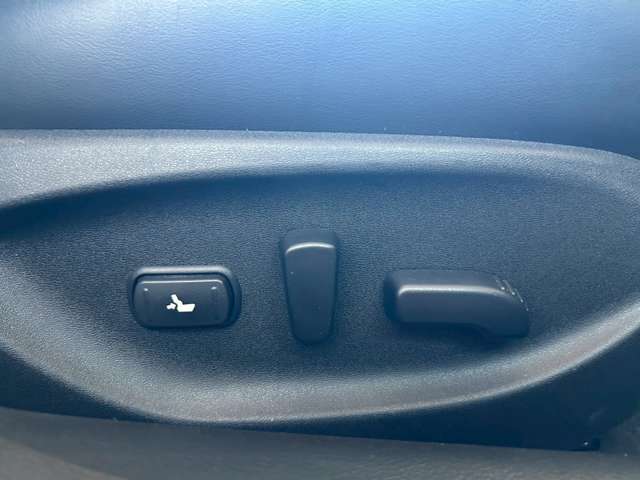 ■運転席シート