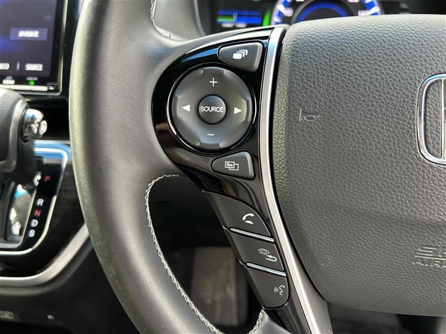 【運転席操作部】快適なドライブを楽しむための機能が装備されています！運転席から触れるので、使いやすいです！除菌プランいれていただくと、さらに清潔で安心していただけます！
