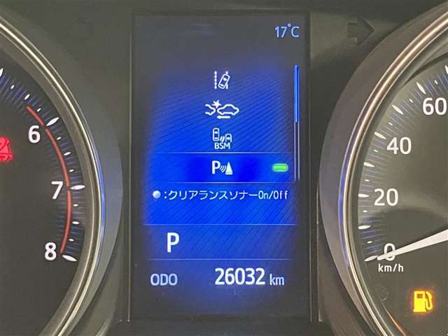 視認性の良いメ-タ-を採用しており、快適なドライブをサポ-トします。