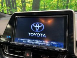 【純正9型ナビ】人気の純正ナビを装備。オーディオ機能も充実しており、Bluetooth接続すればお持ちのスマホやMP3プレイヤーの音楽を再生可能！毎日の運転がさらに楽しくなります！！