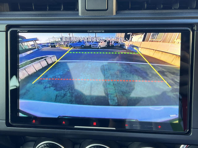 全車法定点検をさせて頂きます。もちろん消耗品の点検（必要に応じて交換）もさせて頂きます。当店の工場は認証工場です。当店の優秀なサービススタッフが整備しますので、安心してお任せください！！