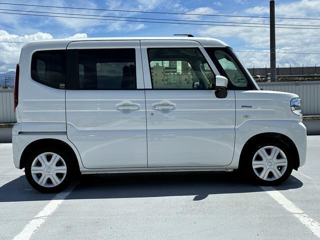助手席側後席スライドドアが電動です♪