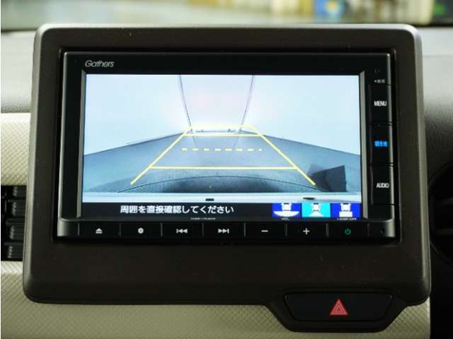 ◆バックカメラ◆リバースにするだけで映ります、後方の安全確認や、狭い駐車場での車庫入れ、雨の日や夜間など視界の悪い時に便利です！安全にバックする為には欠かせない装備です。