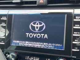 【メーカー純正ナビ】インテリアに溶け込むスタイリッシュな「専用設計」メーカーナビを装備♪視認性や操作性など基本性能にも優れ、より上質なカーライフをお楽しみいただけます。