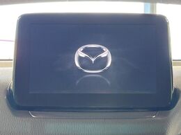 【純正ナビ】人気の純正ナビを装備。オーディオ機能も充実しており、Bluetooth接続すればお持ちのスマホやMP3プレイヤーの音楽を再生可能！毎日の運転がさらに楽しくなります！！