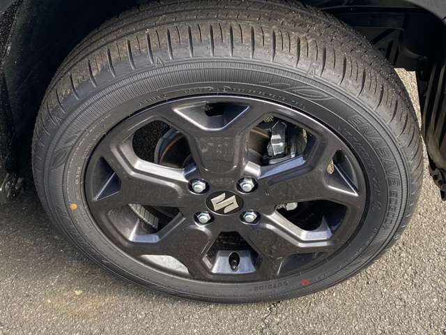 展示車両に関しましても、全ての取り扱いの車に対して厳しくチェックしております。