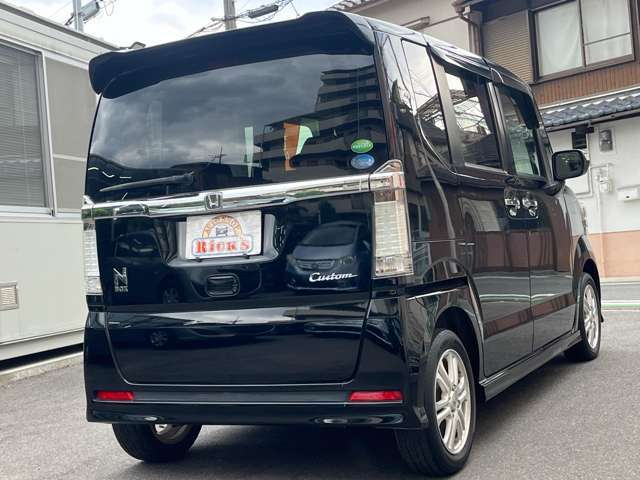 電車でのご来店の際はJR八尾駅おりて徒歩2分です！