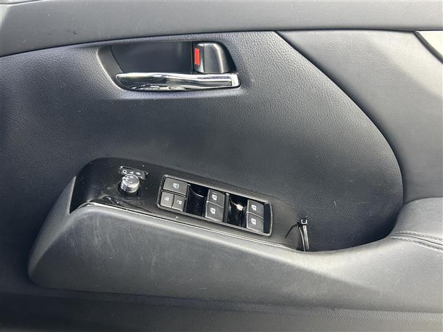 【窓操作部】軽い力で、窓を開けたり閉めたりすることができます！掲載箇所以外にご希望の写真がございましたら、お気軽にお問い合わせ下さい！メールや郵送でお送りさせていただきます。