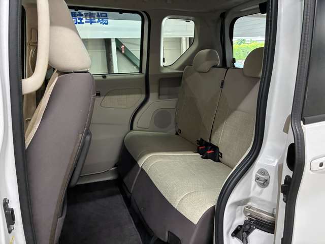 スタッフの平均年齢も若く、元気なスタッフが多いのが特徴の会社です♪軽自動車に関する知識も多いのでご安心ください♪