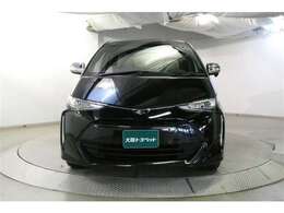 ご覧の車両は店舗にて商談中または直近での売約済みとなっている可能性がございます。まずは店舗スタッフまでお問い合わせ頂き在庫確認した上でご来店の日時を決めて頂き当日にご来店頂きます様お願い致します。