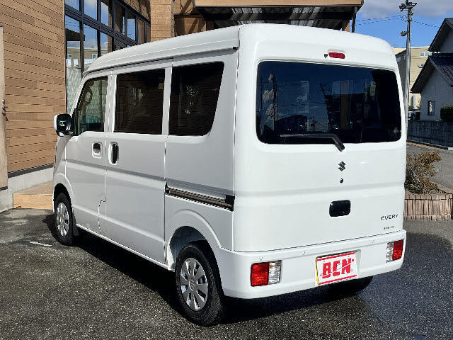 提携陸送会社にて北海道から沖縄まで全国納車実績多数！！お気軽にご相談ください！！