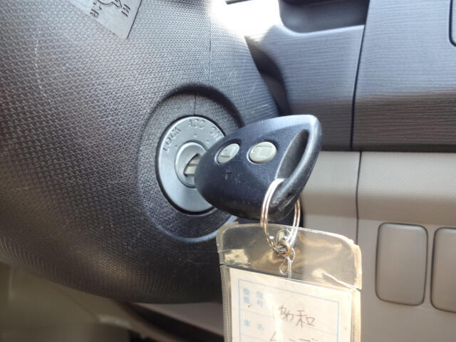 ★ナオイオートInstagram★[　＠naoiauto_car　]で検索！お得なセール情報や人気のお車を動画で紹介しております！