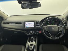 【インパネ全体】『インパネ全体』の画像になります。写真の内容に関してご不明点、ご質問等がございましたらお気軽にガリバー店舗までお問い合わせください。