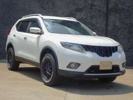 ご覧いただきありがとうございます。ホイールからグリル、テールライトなど部品の全てをこだわり抜いて製作した上質な一台となっております。もちろん、全て新品パーツにて製作しました。