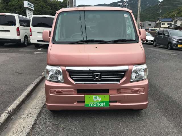 当社のお車はバン・トラックをメインとして取り揃えております。