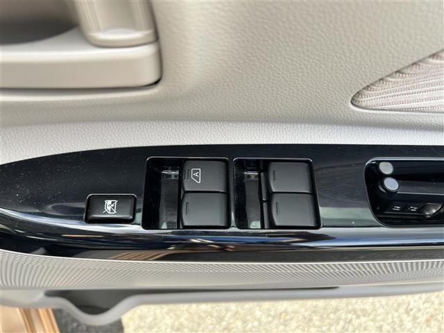 【窓操作部】軽い力で、窓を開けたり閉めたりすることができます！掲載箇所以外にご希望の写真がございましたら、お気軽にお問い合わせ下さい！メールや郵送でお送りさせていただきます。