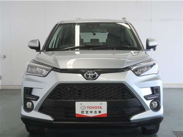 人気のお車が入荷致しました。ぜひ一度ご来店いただき、実車をご確認ください！親切・丁寧にご対応させて頂きます。