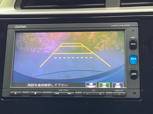 WECARSの展示場では実際に見て、触ってお車をお選びいただけます！知識の豊富な営業スタッフが様々なカーライフをご提案いたします！