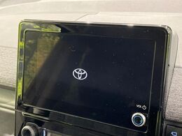 【8インチ　ディスプレイオーディオ】大画面のディスプレイはAppleCarPlayやAndroidAutoが利用可能。大きな画面でスマホナビアプリ等が利用いただけます♪