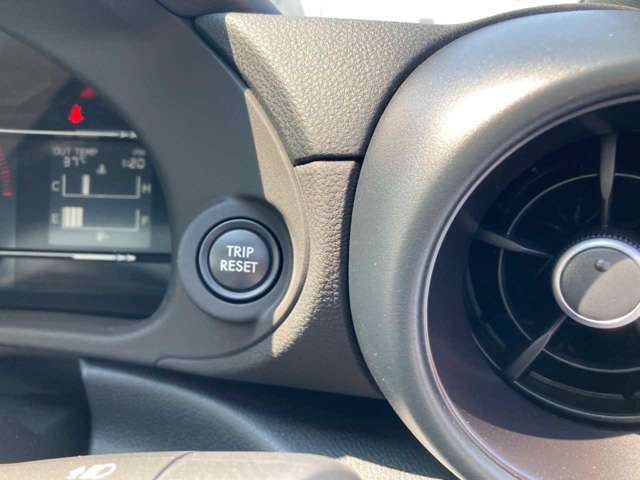 〈ODOメーター・TRIPメーター〉ODOメーター★お車の総走行距離を表示されます。TRIPメーター★区間走行距離を記録可能。リセットが可能です★